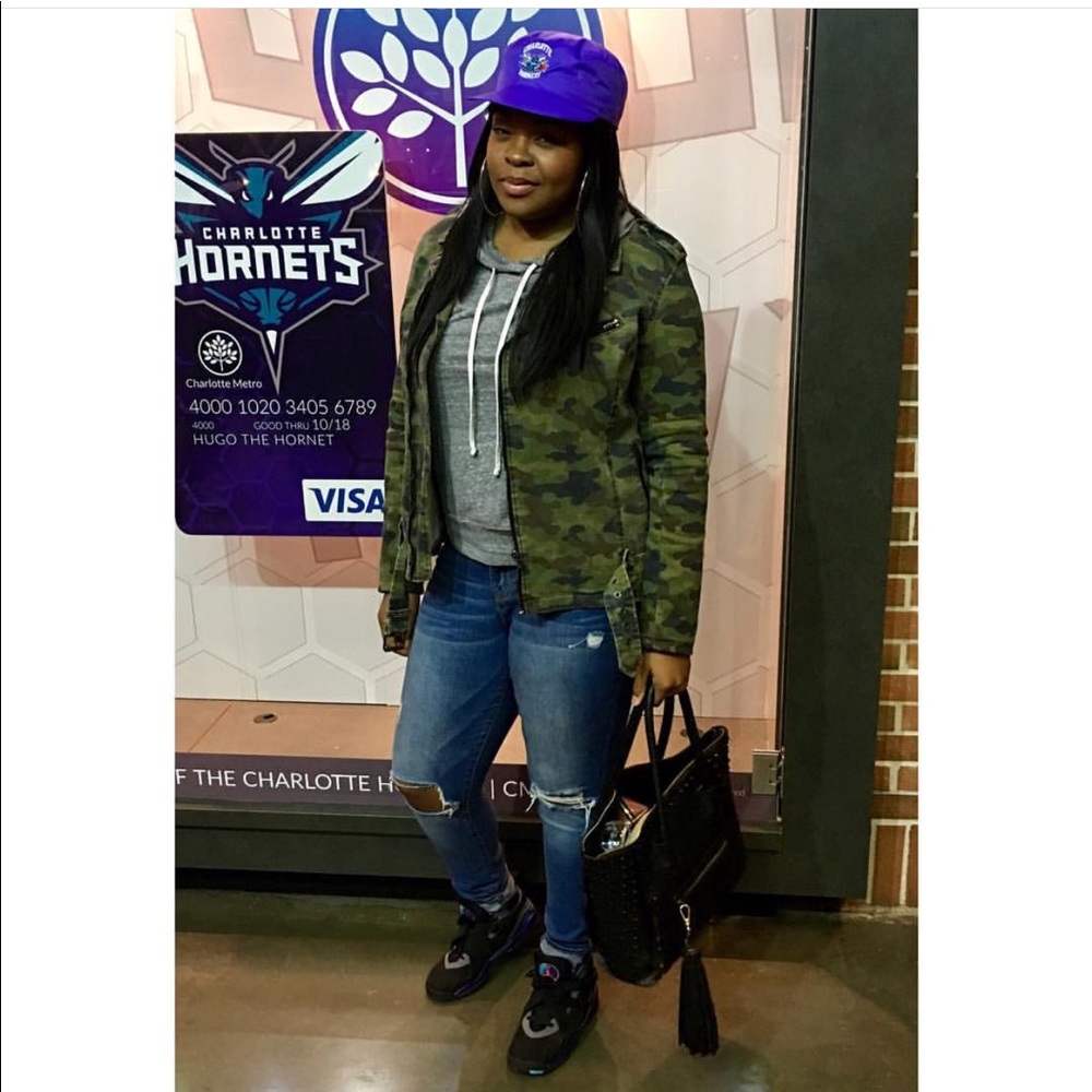 ❌Old Navy Mid Rise Distressed Skinny Jeans❌ SOLD